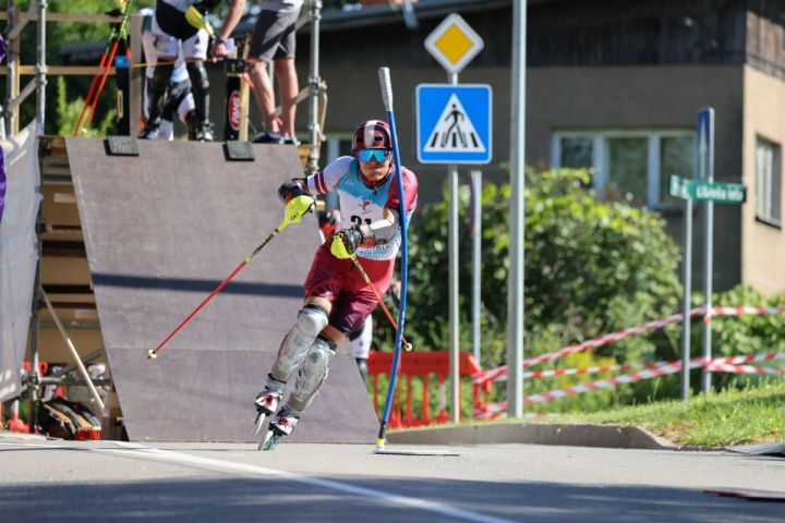 Latvijas čempionāts skrituļslalomā Ikšķilē