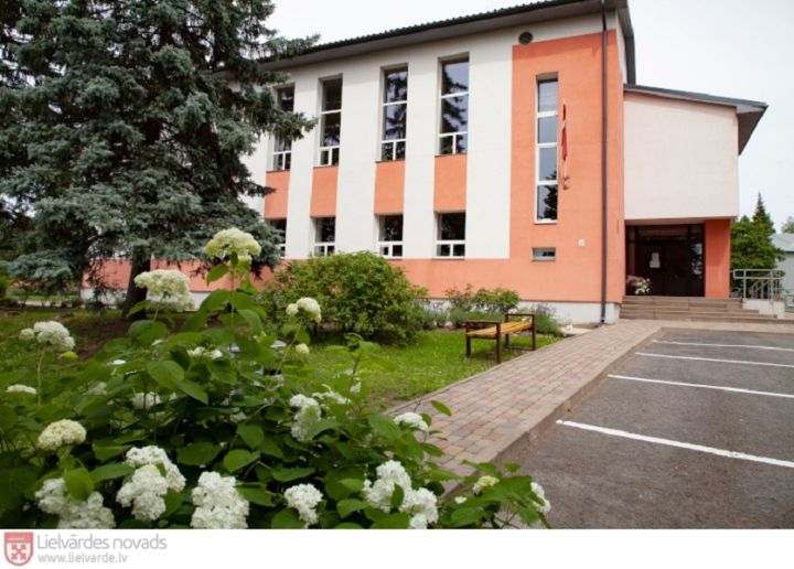 Lielvārdes Mūzikas un mākslas skola uzņem audzēkņus 2021./2022.mācību gadam