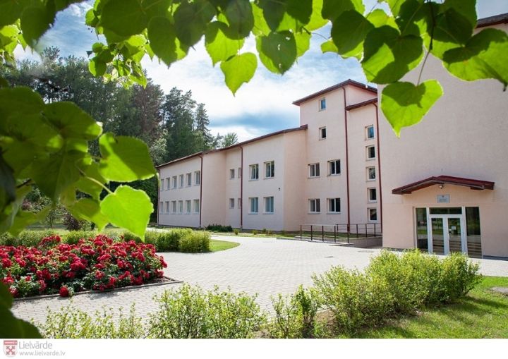 Lielvārdes pamatskola aicina pieteikties pretendentus šefpavāra un pavāra amatam