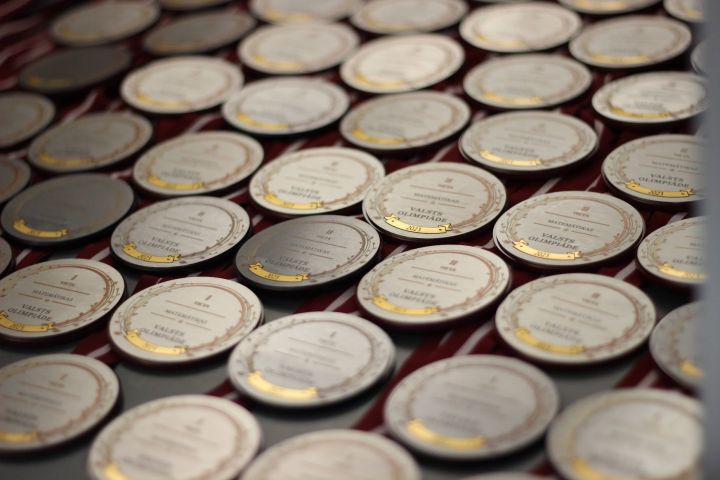 Mācību priekšmetu olimpiādēs šajā mācību gadā apbalvoti 467 skolēni