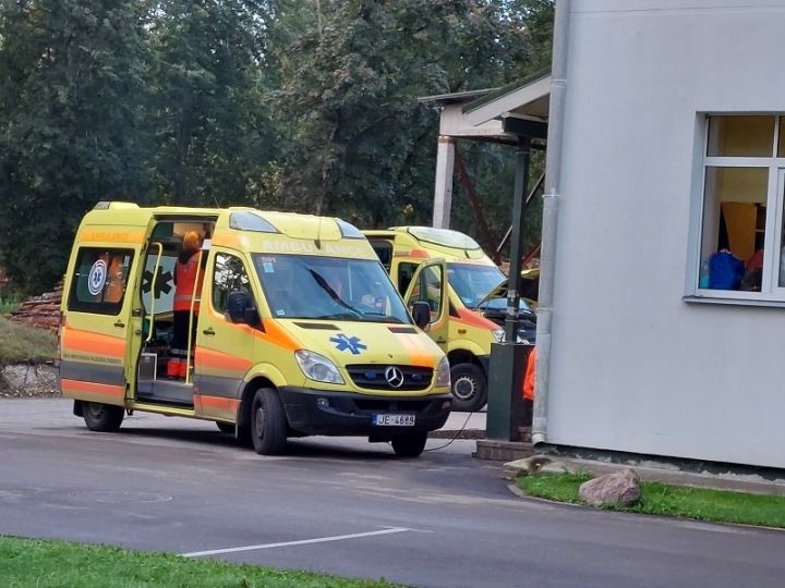 Mediķi vāc ziedojumus Ukrainas armijai