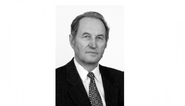 Mūžībā devies ilggadējais Suntažu vidusskolas direktors Anatolijs Caune