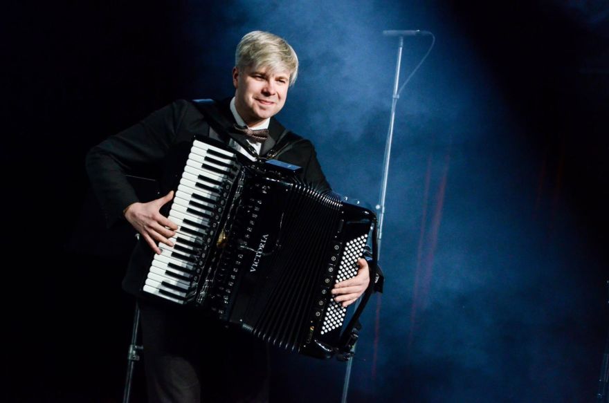 Muzikanta Kaspara Gulbja koncerts "Ir pagājis gads" Meņģelē