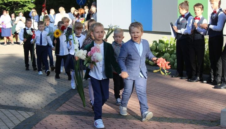 No 1.februāra sākas pieteikšanās 1. klasei vispārējās izglītības iestādēs Ogres pilsētā