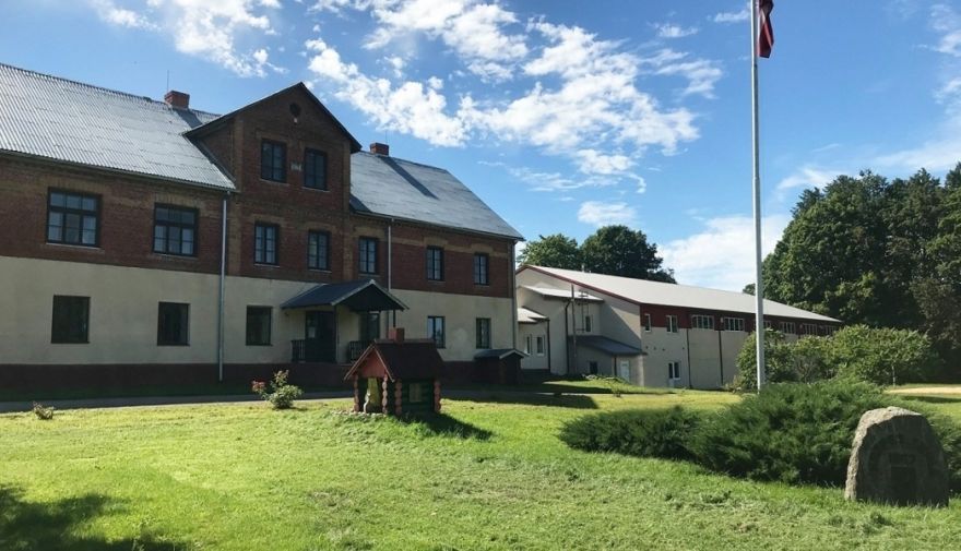 Nomas tiesību izsole par telpu nomu ēkā "Skola" Krapes pagastā