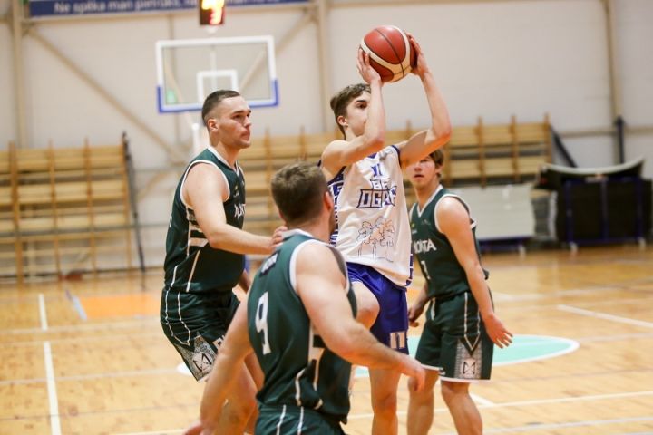 Norisinājušās divas Ogres Novada Basketbola čempionāta spēles
