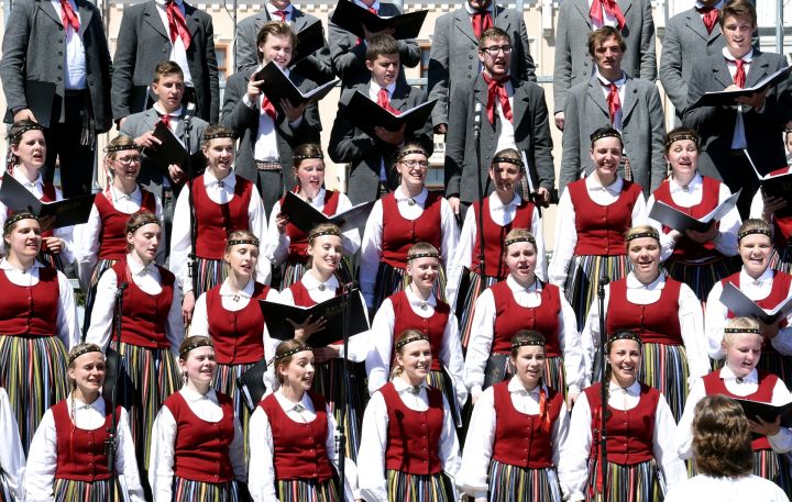 Noslēgušās Dziesmu un Deju svētku koprepertuāra pārbaudes skates