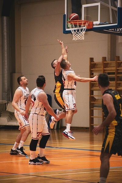 Notikušas trīs Ogres Novada Basketbola čempionāta regulārās sezonas spēles