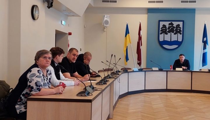 Notikusi sanāksme par Meža un Rembates ielas uzturēšanu Lielvārdē