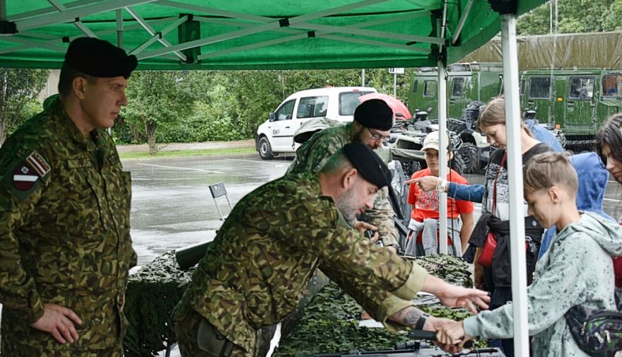 Ogrē būs iespēja apskatīt militāro ekipējumu un uzzināt par dienestu Zemessardzē