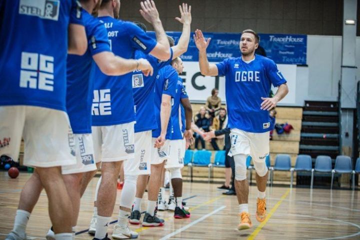 "Ogre" pārbaudes spēlē pārspēj "Rīgas Zeļļus"