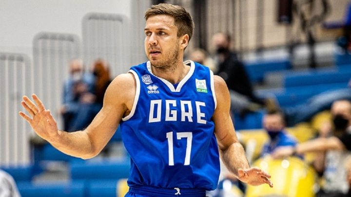 "Ogres" basketbolisti izcīna uzvaru Rakverē