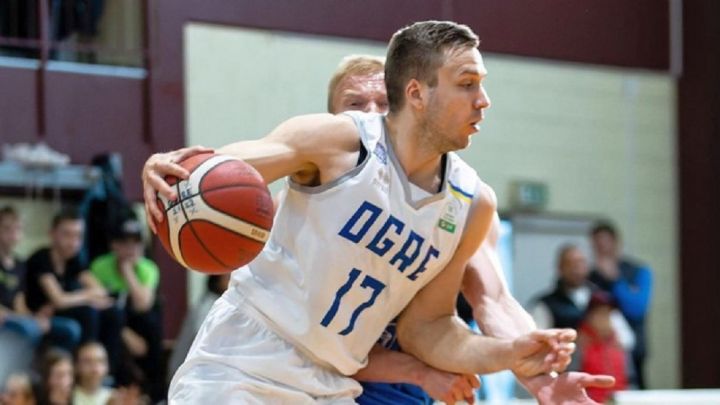 "Ogres" basketbolisti LBL bronzas sērijas pirmajā spēlē uzvar LU