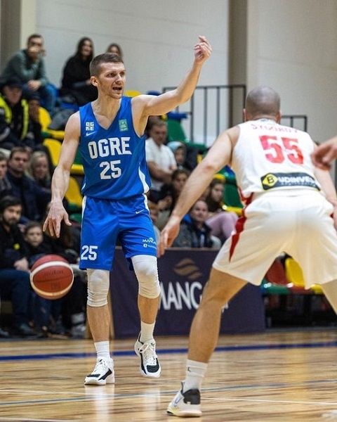 "Ogres" basketbolisti piekāpjas LIBL līdervienībai "Prometey"
