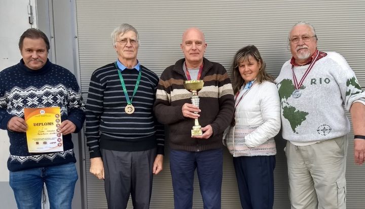 Ogres novada dambretisti triumfē LSVS sporta spēlēs