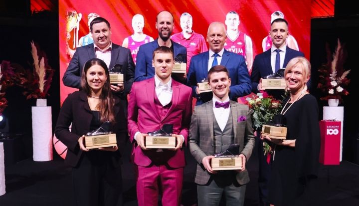 Ogres novada pašvaldība ieguvusi balvu par gada ieguldījumu basketbolā