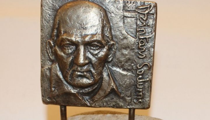 Ogres novada pašvaldība izsludina Dzintara Soduma balvu literatūrā