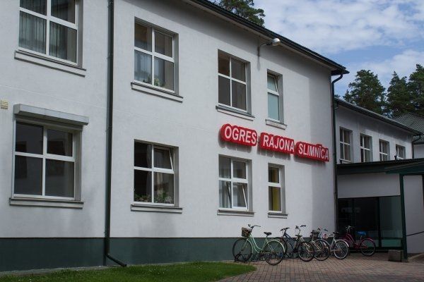 Ogres slimnīcā nozagti 15 trauki dezinfekcijas šķīduma vairāk kā 300 eiro vērtībā