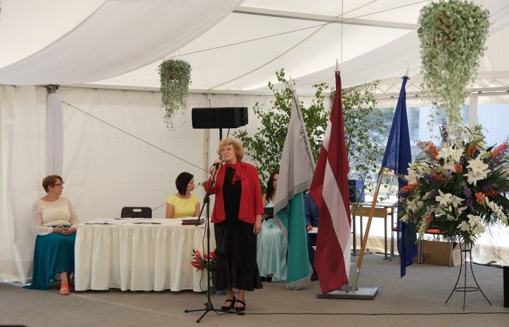 Ogres tehnikumā izlaidumu laiks