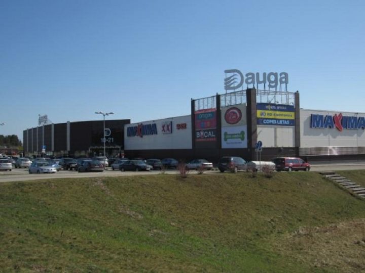 Ogres tirdzniecības centrs "Dauga" izsolē pārdots par 11,1 miljonu eiro