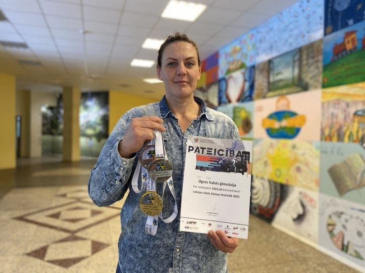 Ogres Valsts ģimnāzija Ziemas festivāla desmitniekā