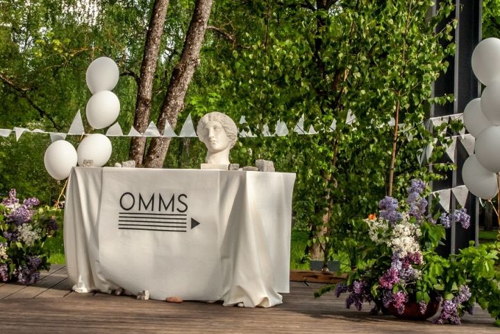 OMMS absolvē 60 audzēkņi un skola tiek pie jauna logo