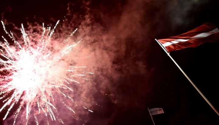 Par godu Latvijas valsts svētkiem izsludina radošo dzejas konkursu!