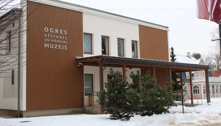 Par konstatētajiem pārkāpumiem Ogres Vēstures un mākslas muzeja direktorei izteikts rājiens