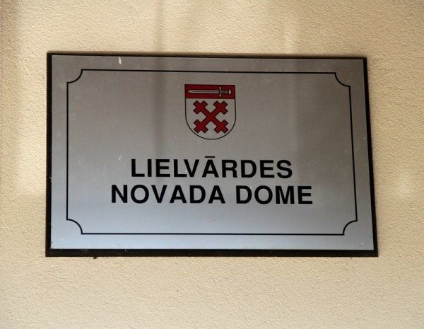 Par Lielvārdes novada pašvaldības darba laiku 19. un 25.jūnijā