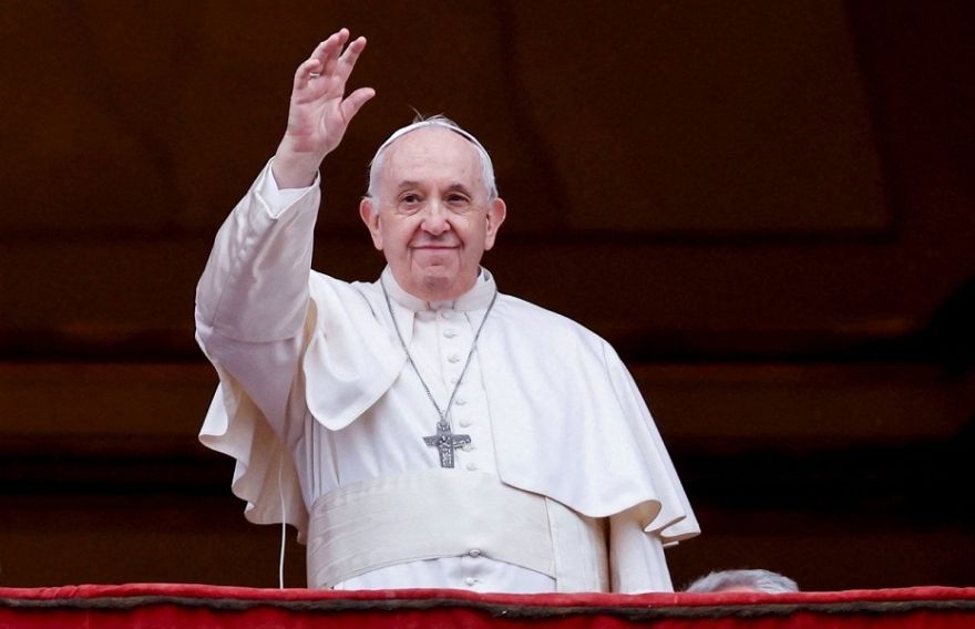 Pāvests Francisks Ziemassvētku uzrunā mudina uz dialogu