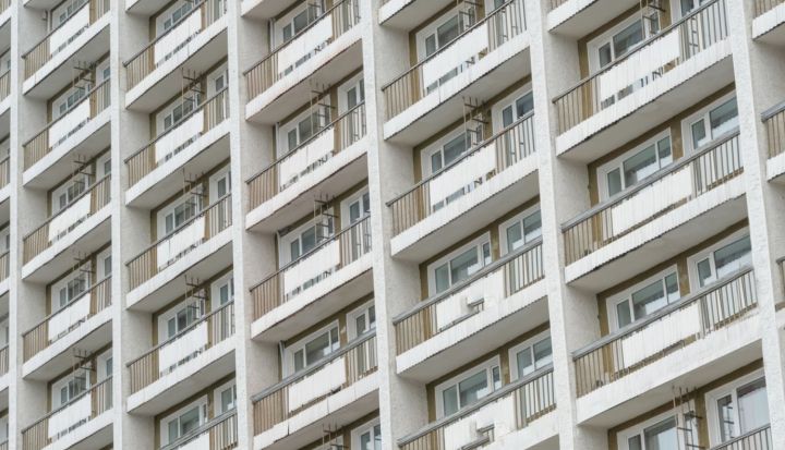 Pieņemti pašvaldības saistošie noteikumi par pašvaldībai piederošo dzīvojamo telpu izīrēšanas kārtību