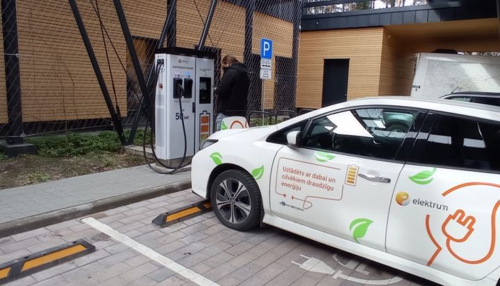 Plānota elektrotransporta un uzlādes stacijas iegāde skolēnu mobilitātes veicināšanai