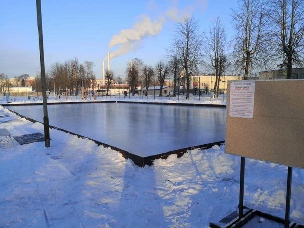 Publiskās slidotavas aktīvi izmanto visi slidotgribētāji (Video)