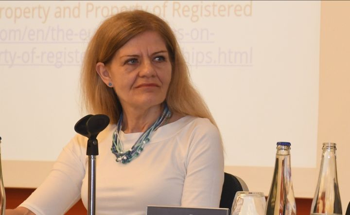 Rīgā notiks dr. Hanas Konečnas lekcija “Mākslīgā apaugļošana un bērnu tiesības”