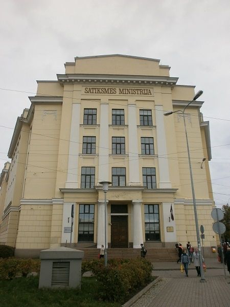 Sabiedriskais transports ir un būs valstij svarīgākais