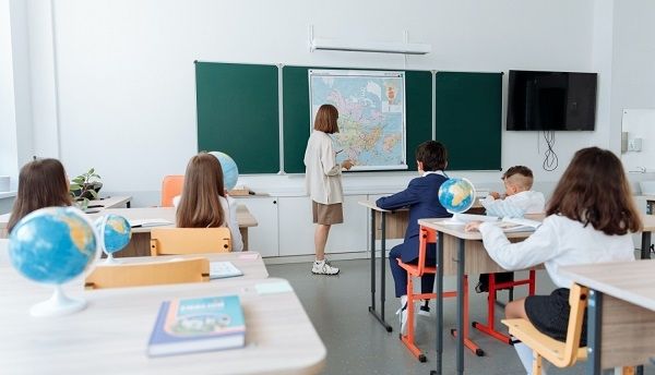 Skolā jāspēj runāt un sarunāties par visu