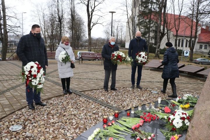 Šodien piemin komunistiskā genocīda upurus