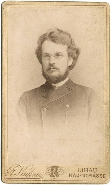 Sudrabu Edžus – skolotājs un rakstnieks, arī "Dullā Daukas" autors