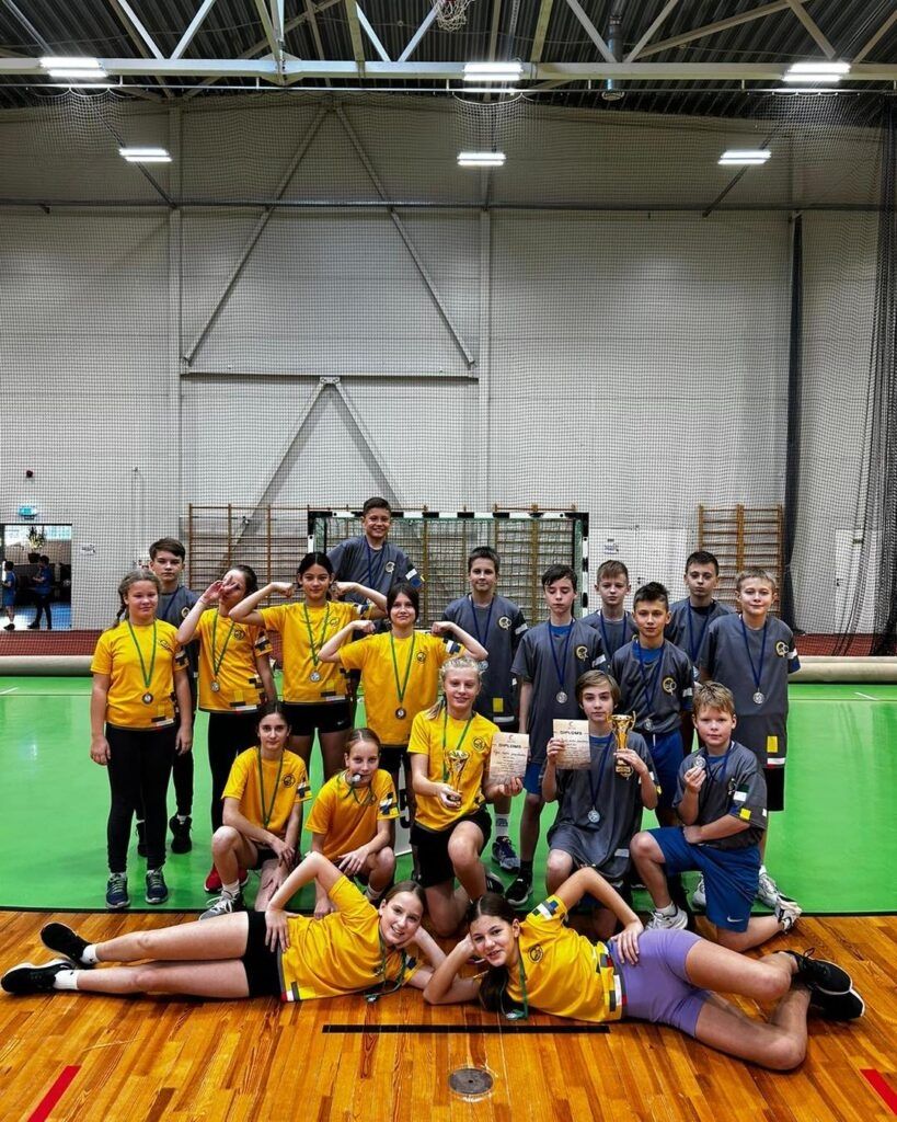 Tautasbumbas sacensības Ogres novada skolu 4.-5.klasēm A un B grupās