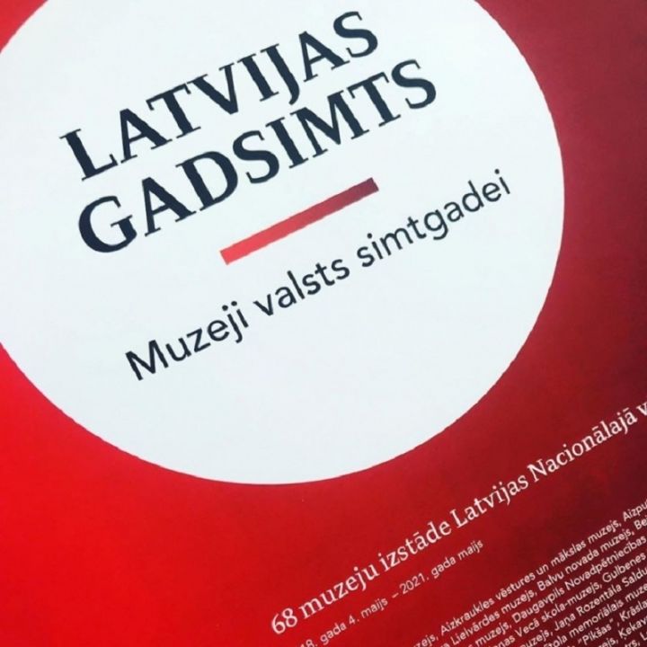 Tiešrādes ekskursijas no izstādes "Latvijas gadsimts"