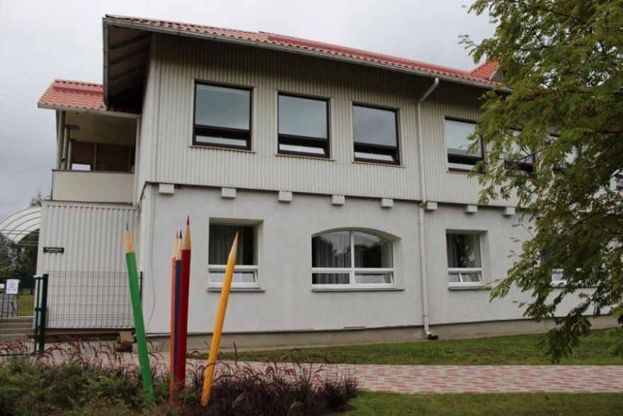 Tīnūžu sākumskola aicina darbā latviešu valodas skolotāju