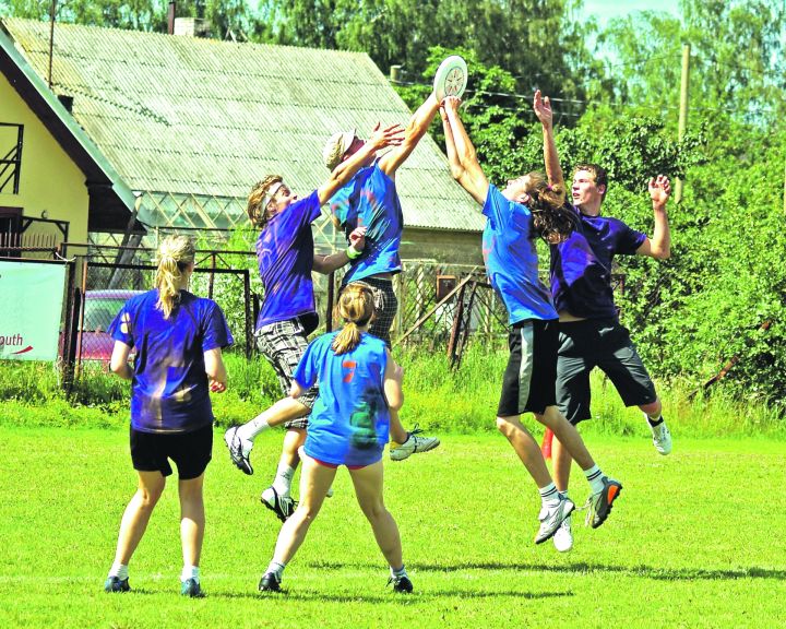 Turnīrs noslēdz frisbija āra sezonu