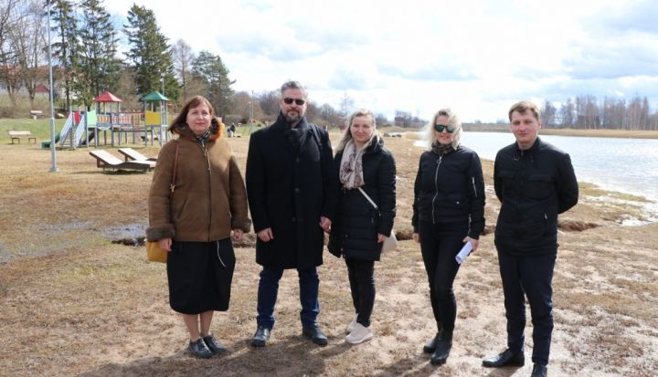 Turpinās paplašināt aktīvās atpūtas iespējas cilvēkiem ar kustību traucējumiem