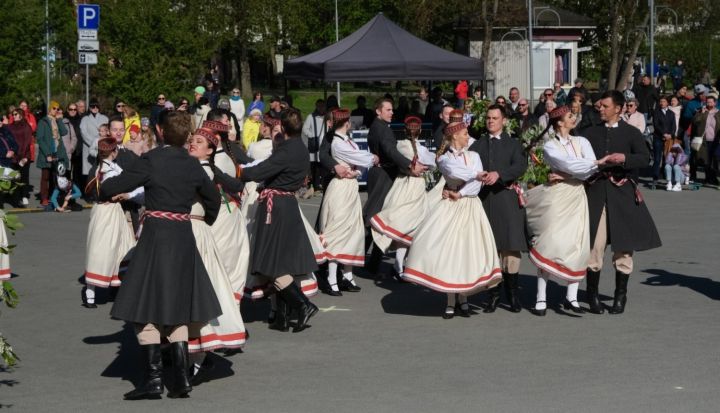 Tvīda brauciens un koncerts “Svētki dejo, svētki skan” Ogrē