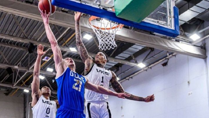 "VEF Rīga" basketbolisti smagā cīņā uzvar "Ogri" un sasniedz Latvijas - Igaunijas līgas finālu