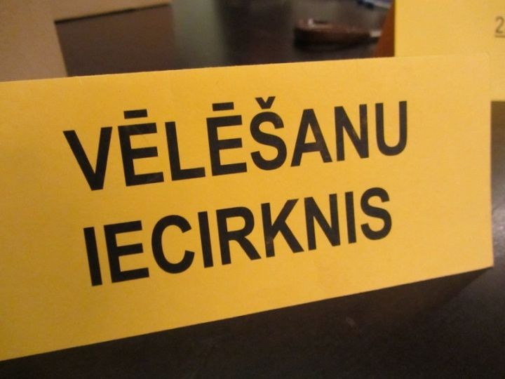 Vēlētāji izmanto iespēju nobalsot iepriekš