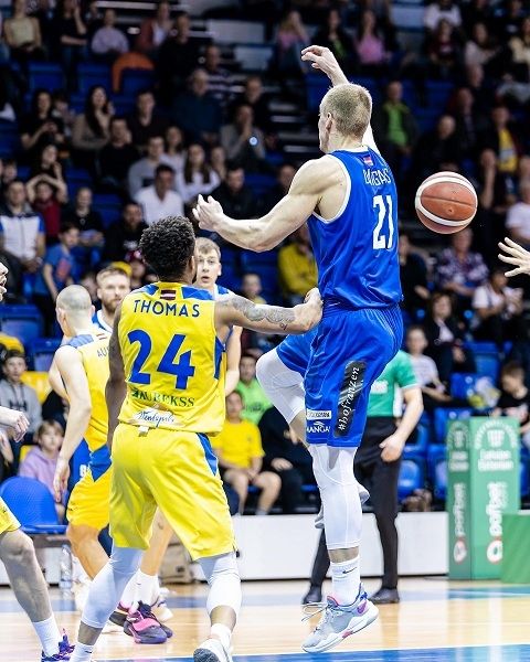 "Ventspils" savā laukumā uzvar "Ogri"