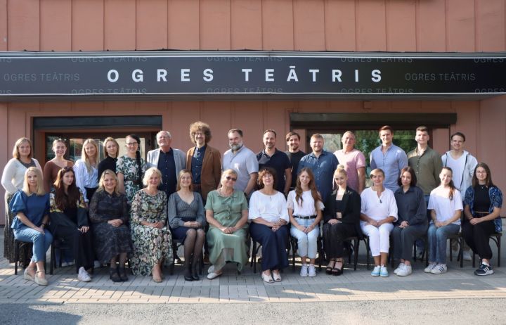 Vēstures grāmatas "Teātris Ogrē" atvēršanas svētki Ogrē