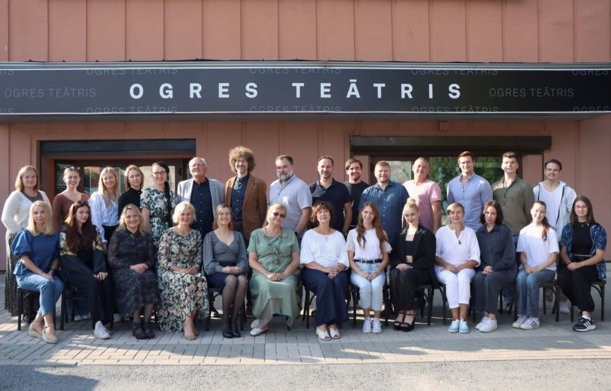 Vēstures grāmatas "Teātris Ogrē" atvēršanas svētki Ogrē