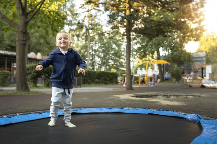 BKUS: Šogad ir mazāk gadījumu, kuros bērni guvuši traumas